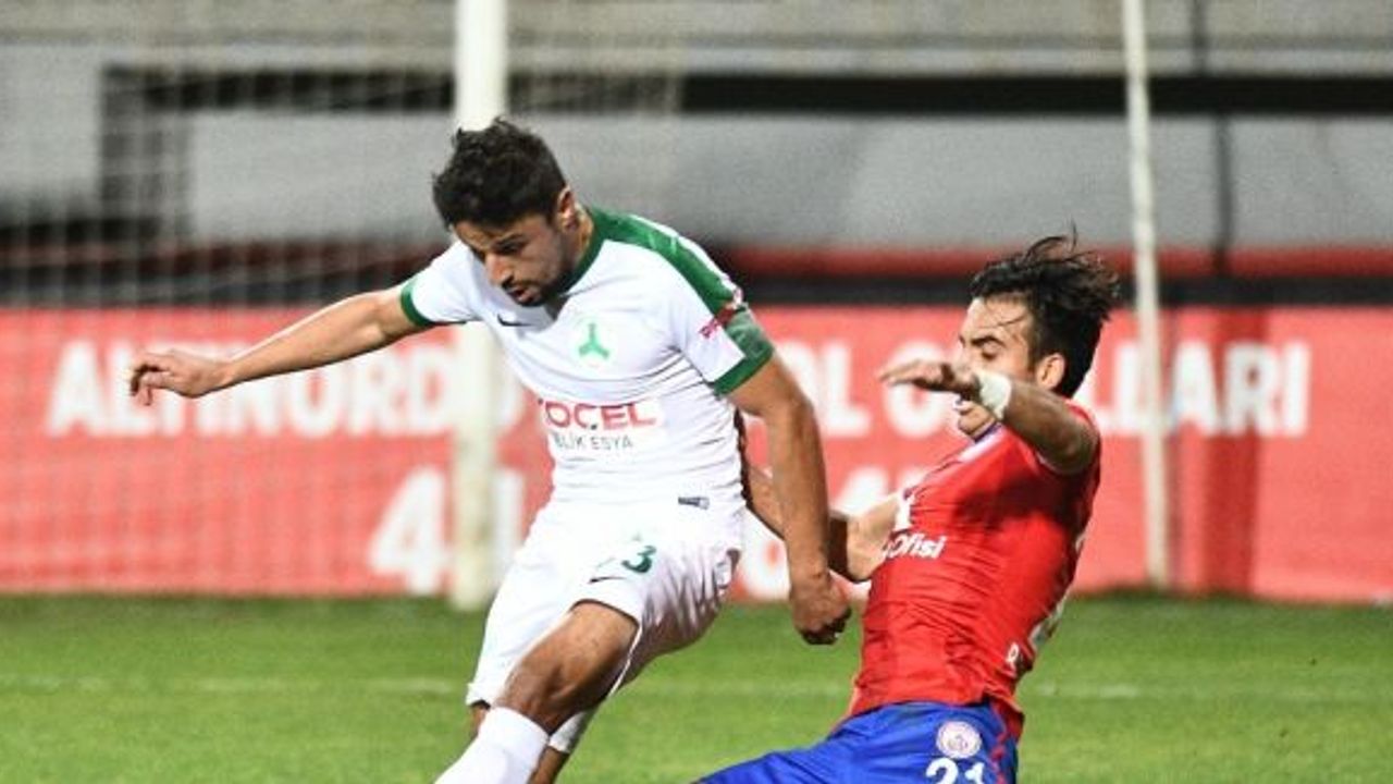 Spor Toto 1. Lig: Altınordu: 0 - Giresunspor: 0