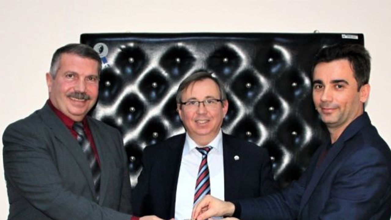 TÜ Sağlık Hizmetleri Meslek Yüksekokulunda devir teslim töreni