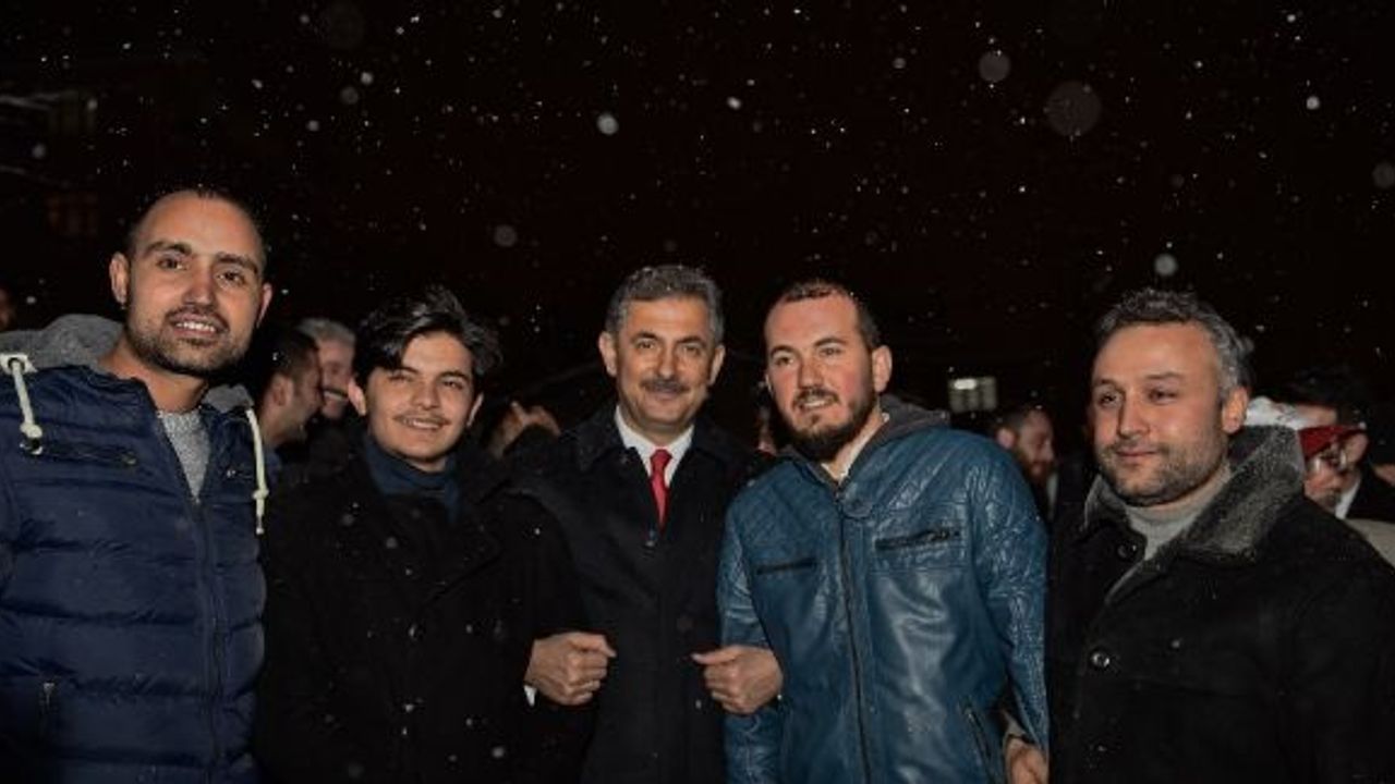 AK Parti Mamak Belediye Başkan adayı Köse, gençlerle buluştu