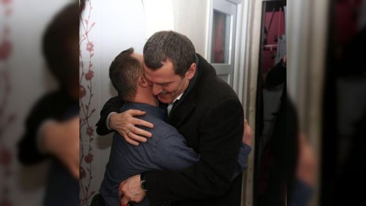 AK Parti Zeytinburnu adayı Arısoy, Cumhurbaşkanı Erdoğan’ın manevi oğlu ‘İbo’yu ziyaret etti