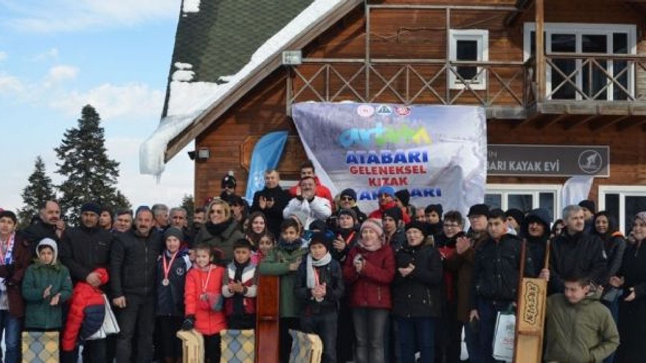 Artvin Atabarı Geleneksel 1. Kızak Yarışları yapıldı
