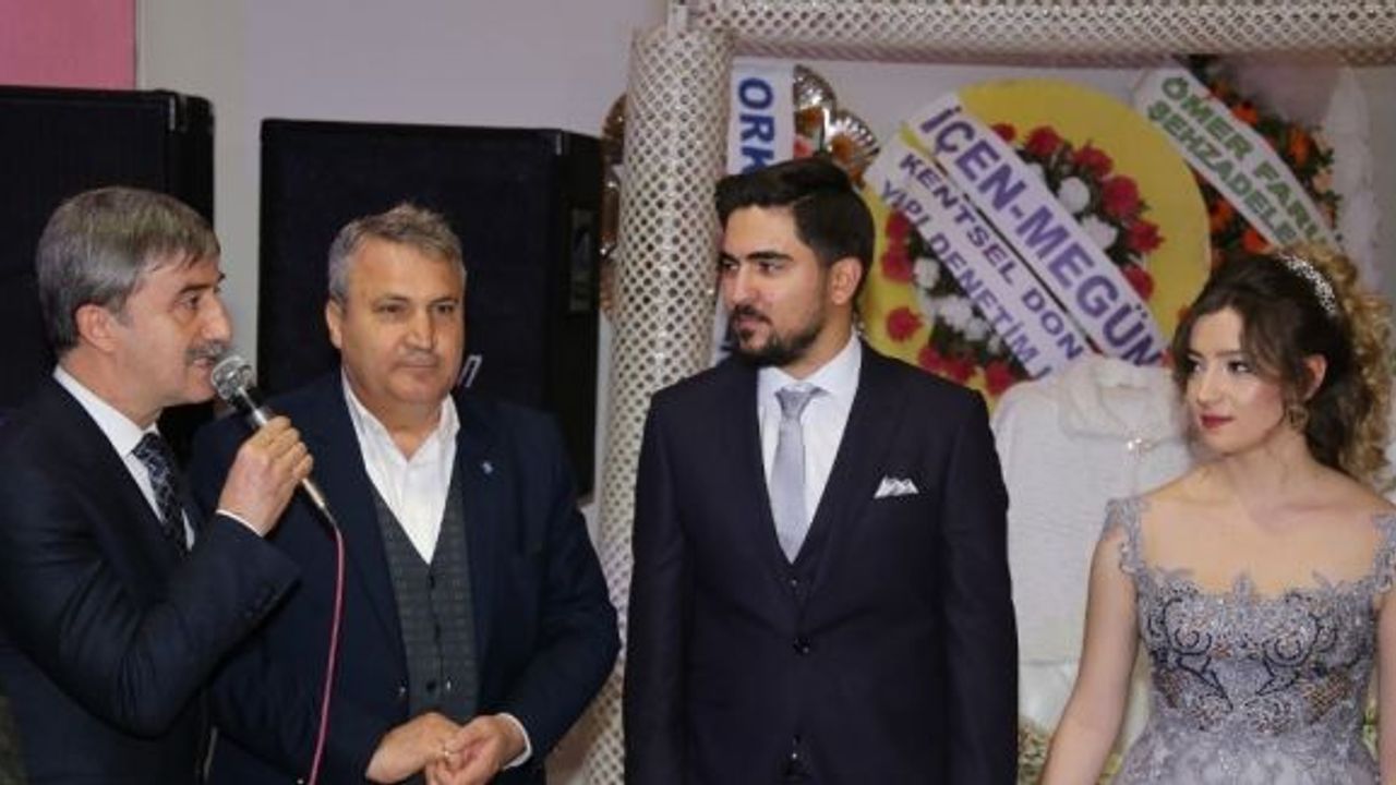 Başkan Şirin Turgutlulu vatandaşların mutluluklarına ve acılarına ortak oldu