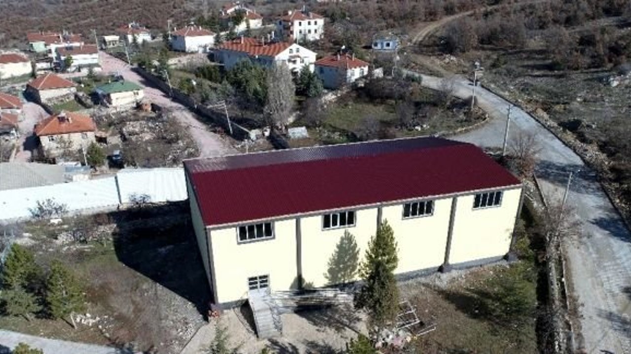 Beyşehir’e çok amaçlı kapalı spor ve toplantı salonu daha