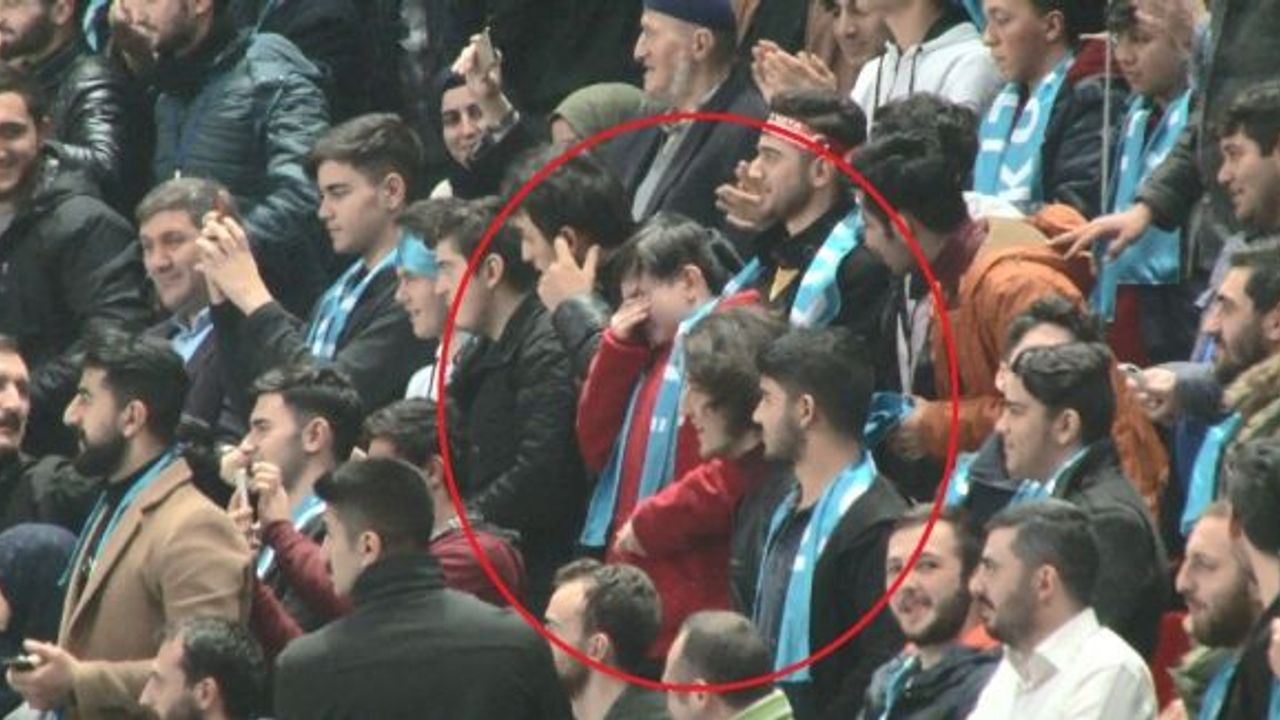 Cumhurbaşkanı Erdoğan’a seslenen 13 yaşındaki çocuk göz yaşlarına boğuldu