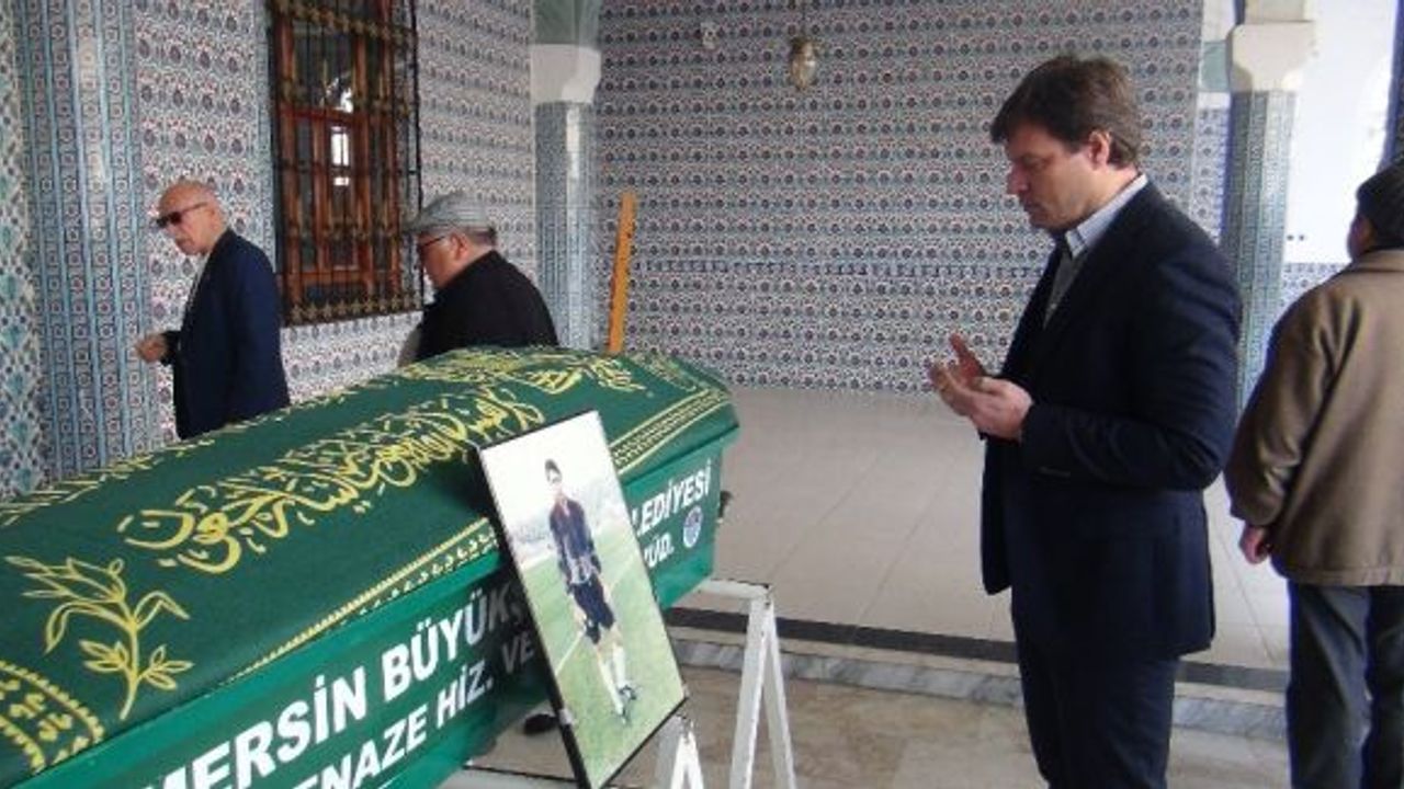 Eski kaleci Göksel Gencer, son yolculuğuna uğurlandı