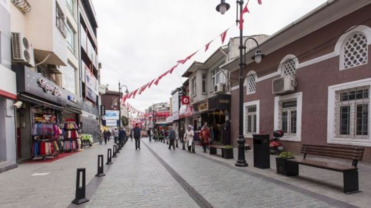 ESTAM Projesiyle Fahri Korutürk Caddesi yenilendi