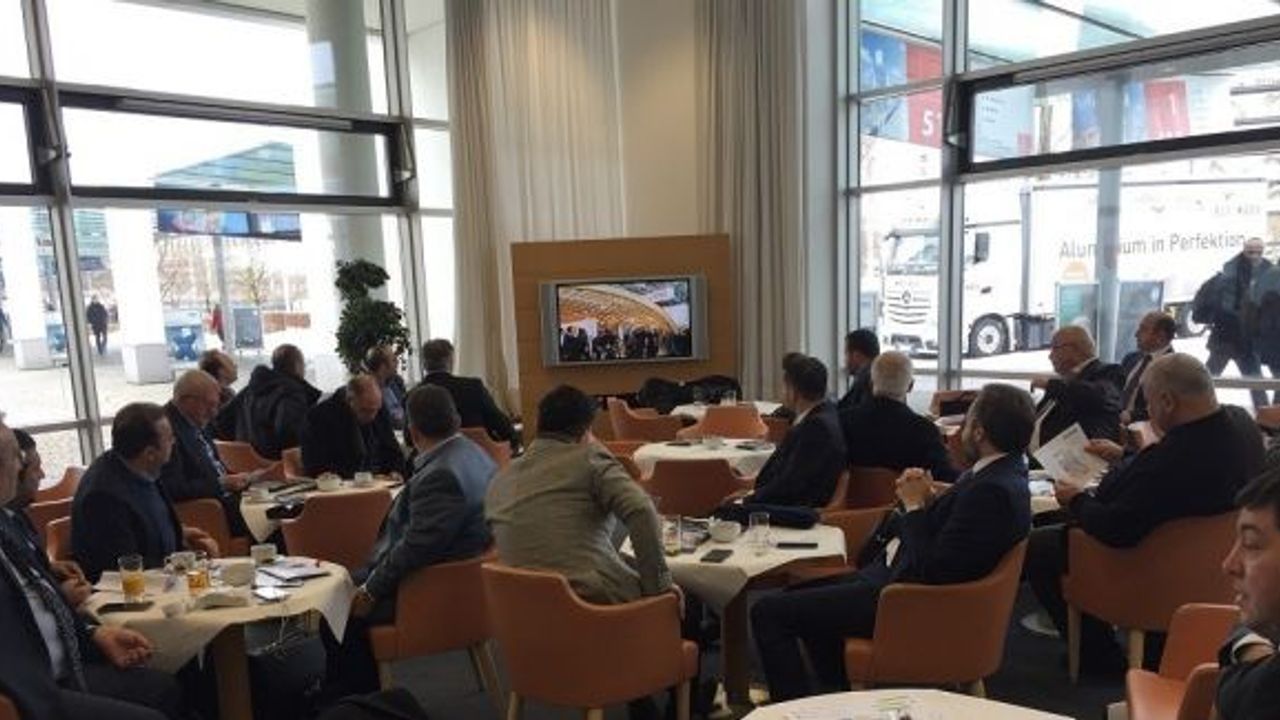 İnşaat firmaları Almanya’da düzenlenen Bau İnşaat Fuarına katıldı