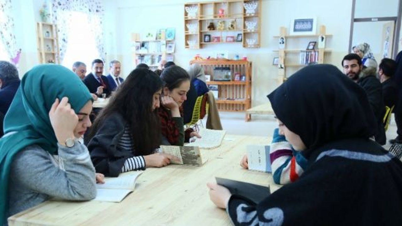 Kanserden ölen 5 yaşındaki Ahmet’in adı kütüphanede yaşayacak