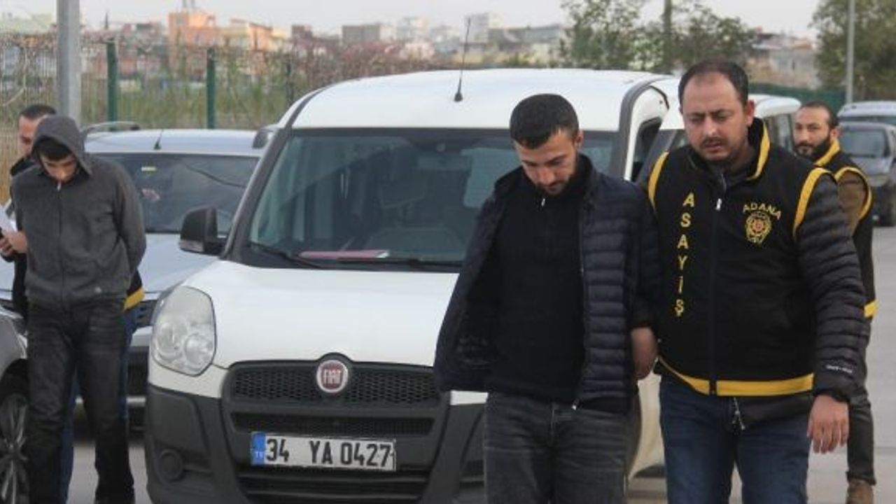 Kız arkadaşını görmeye geldi adresi şaşırınca gasp edildi