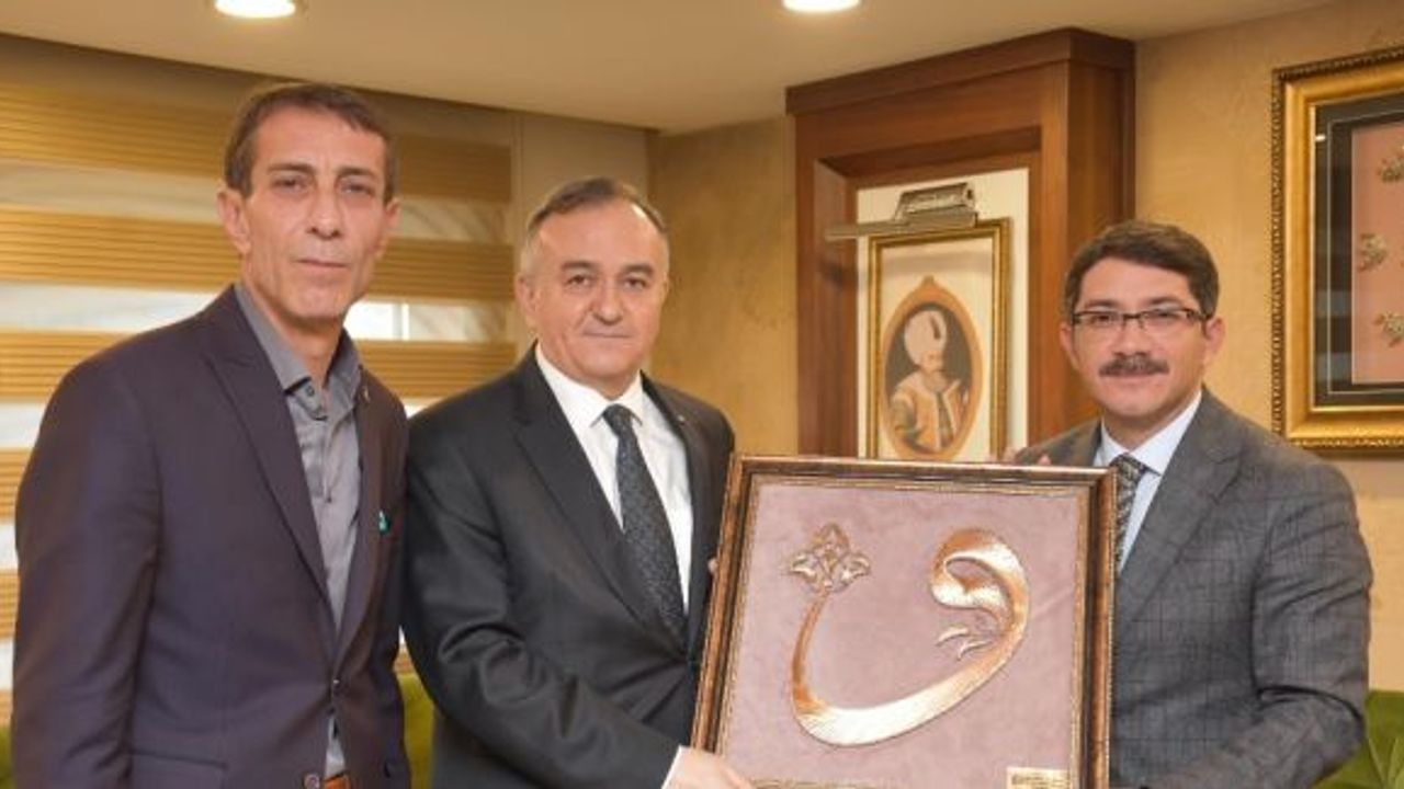 MHP’li Akçay’dan AK Parti’li Başkan Çelik’e tebrik ziyareti