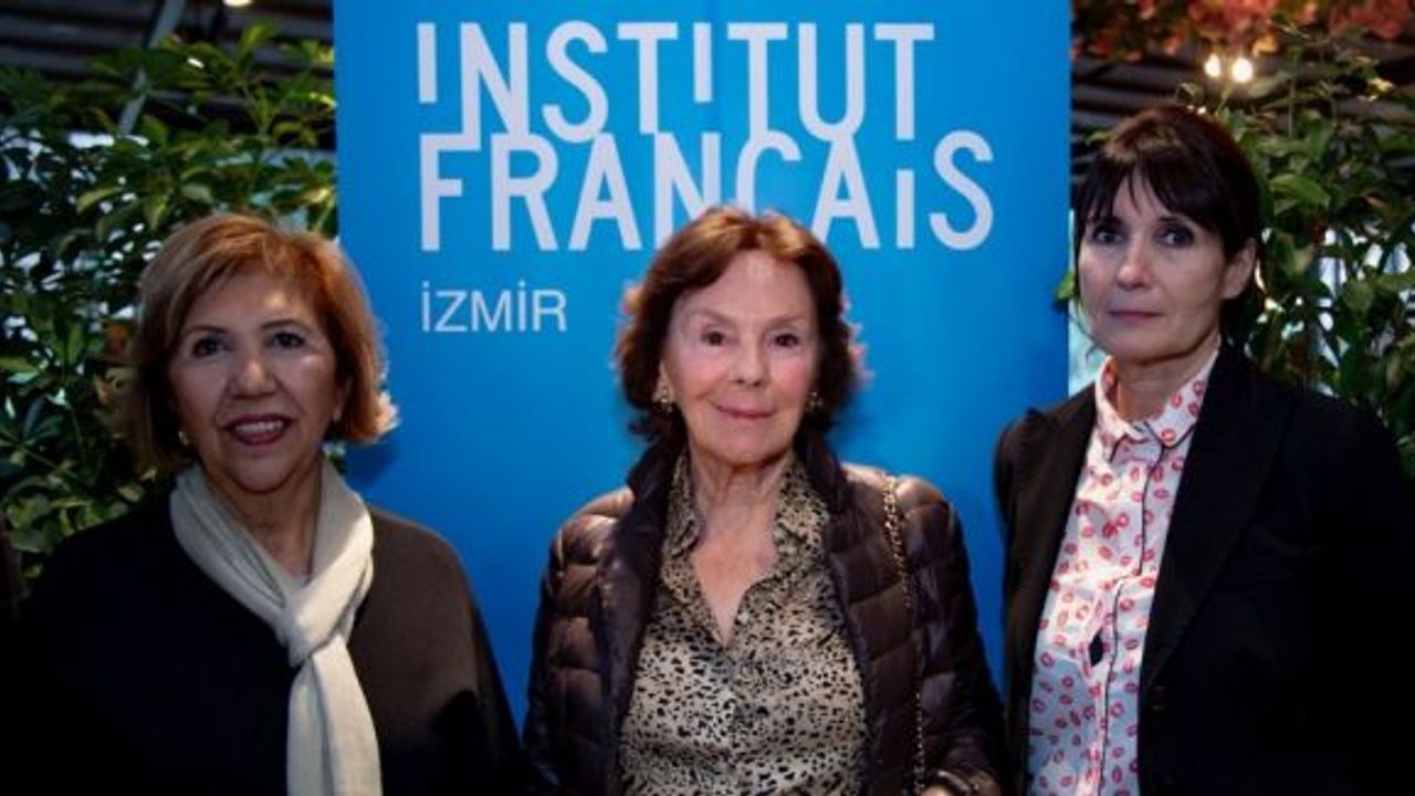 Osmanlı torunu ünlü yazar Kenize: "Batının doğuya karşı ön yargılarını kırmak için savaşıyorum"