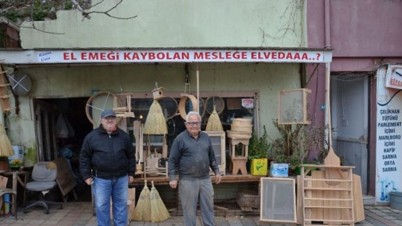 (Özel) 86’lık marangoz askerde öğrendiği mesleğini yarım asırdır sürdürüyor