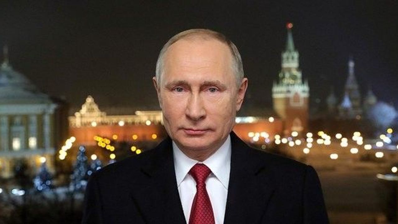 Putin’den yeni yıl mesajı: “Birlikte çalışarak, emek vererek daha iyi bir yaşam inşa edebiliriz”