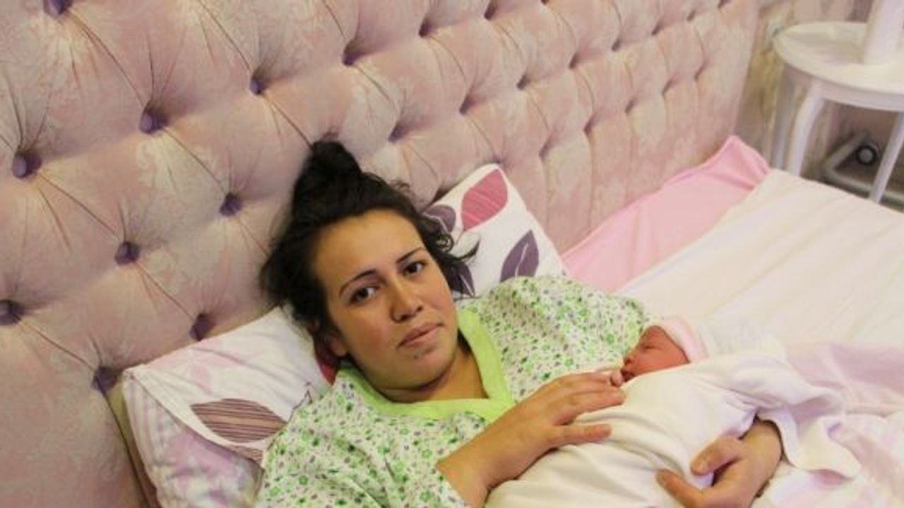 Samsun’da yeni yılın ilk bebeği "Nehir" bebek oldu