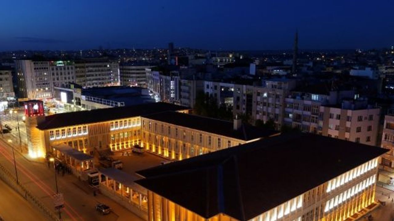 Sanatın kalbi Gaziantep sanat merkezinde atıyor