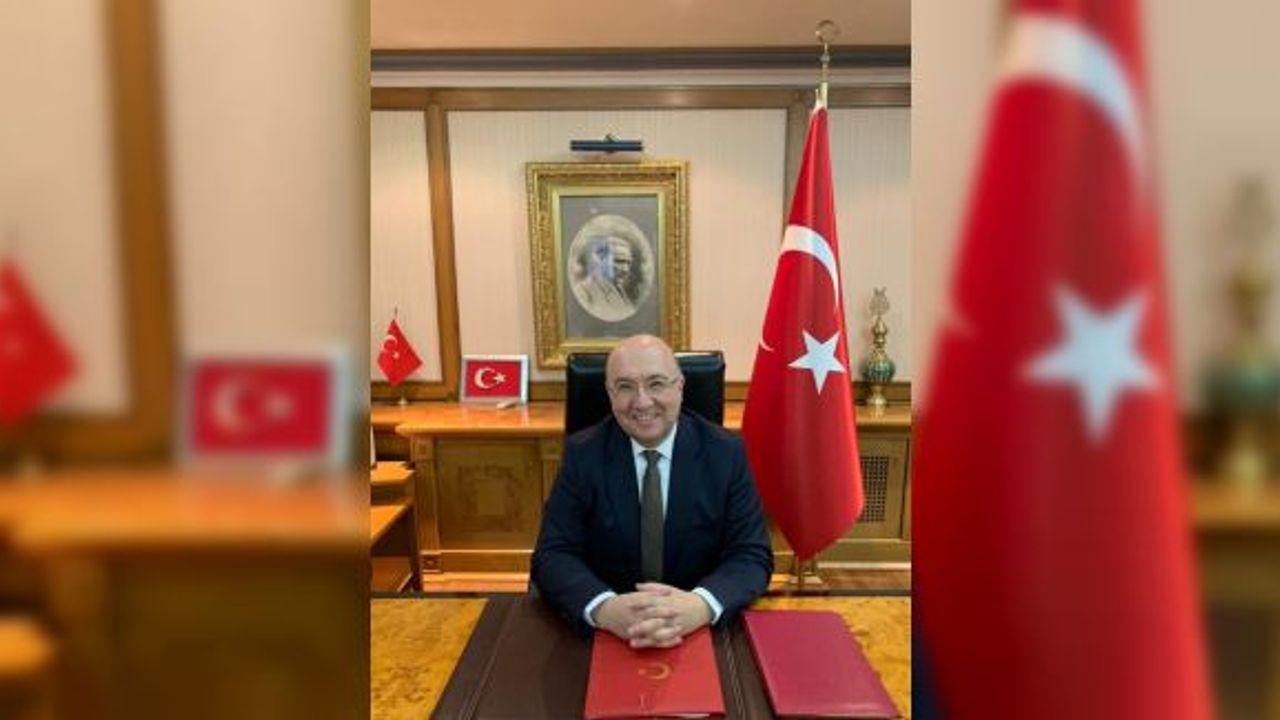 Türkiye’nin Moskova Büyükelçisi Mehmet Samsar, görevine başladı