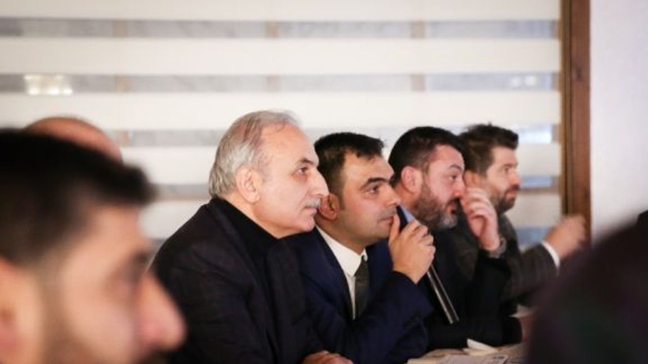 Ümraniye Belediye Başkan adayı Yıldırım, İHL mezunları ile buluştu