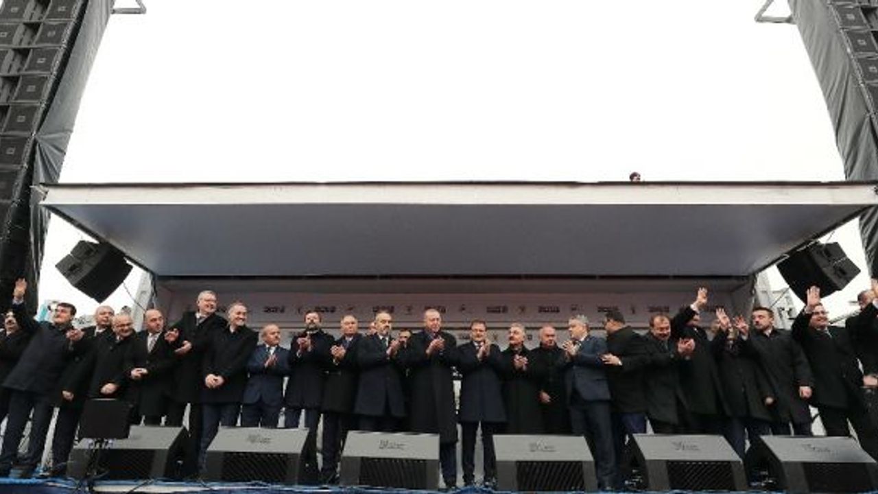 Bursa mitinginde konuşan Ak Parti İl Başkanı Salman: