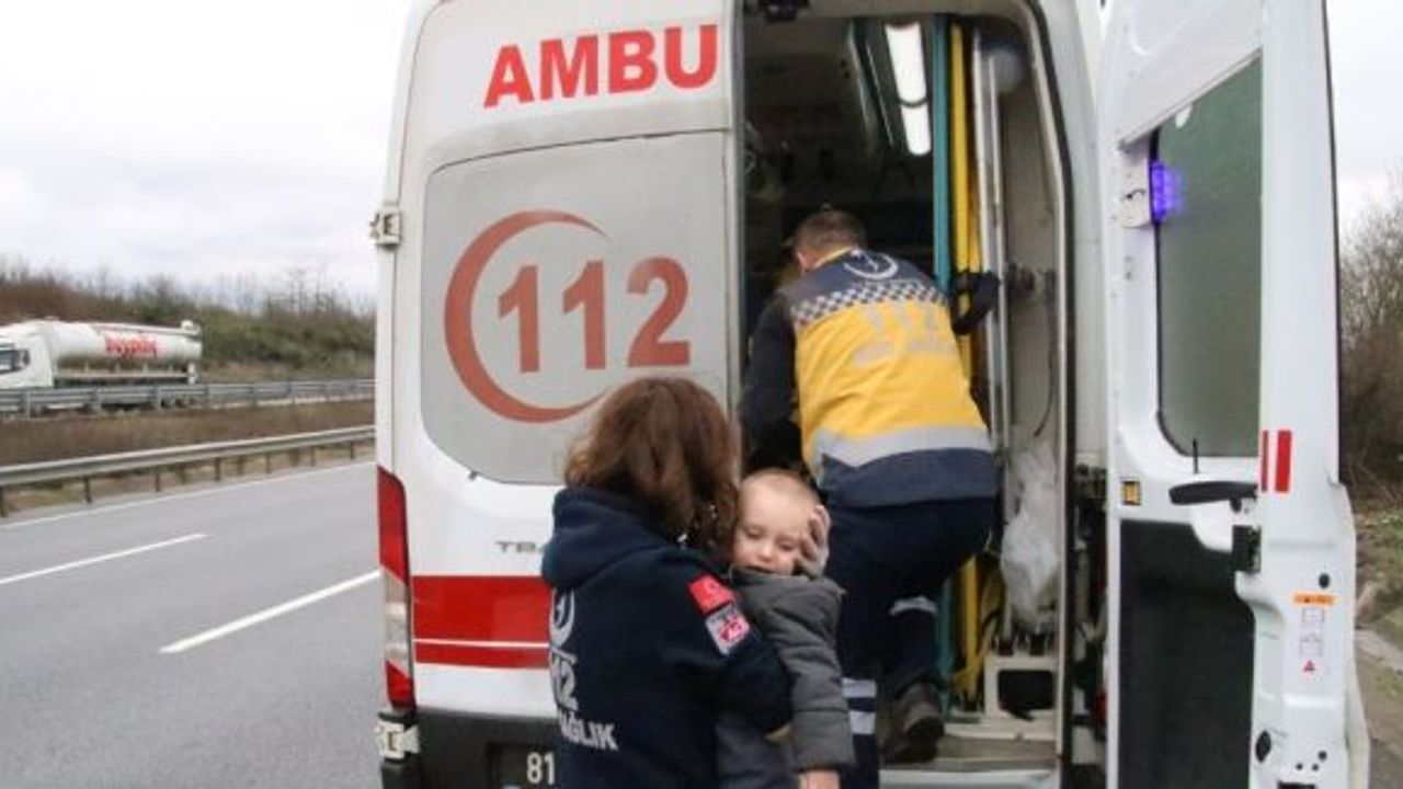 Düzce’deki kazada anne baba öldü, 2 yaşındaki çocukları yaralı kurtuldu