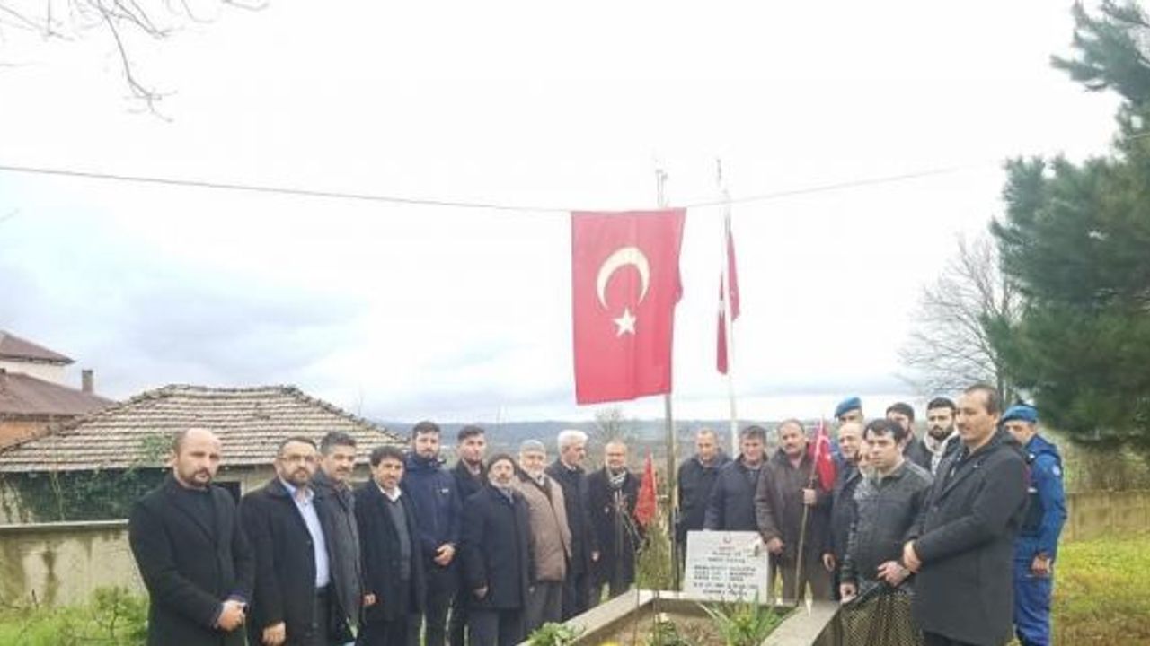 El Bab’da şehit düşen Ömer Akkuş mezarı başında anıldı