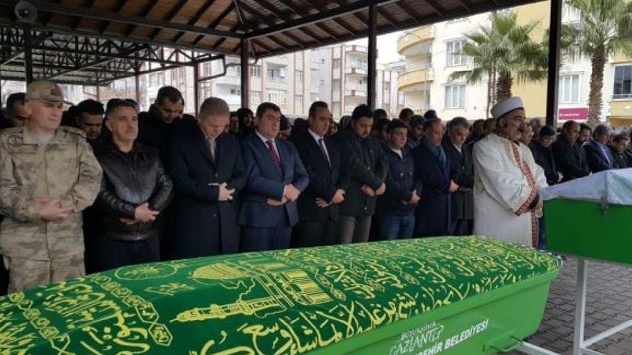 Emekli Emniyet Amirinin oğlu kalp krizinden öldü