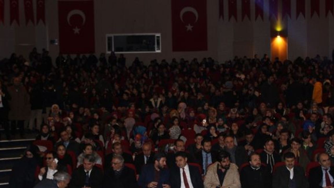 Erzurum’da ‘Bir Bilenle Bilge Nesil’ yazar öğrenci buluşmaları