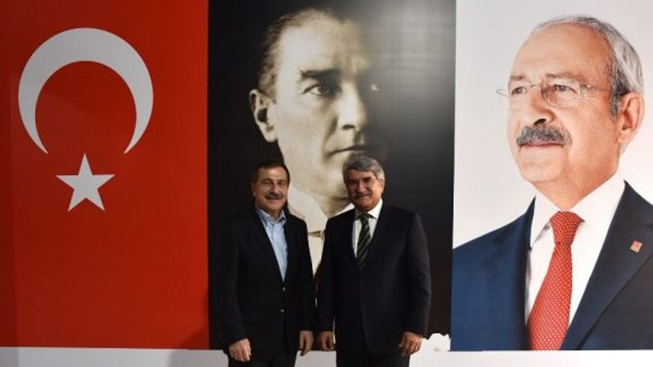 Eski bakan Fikri Sağlar, Ahmet Ataç ile bir araya geldi