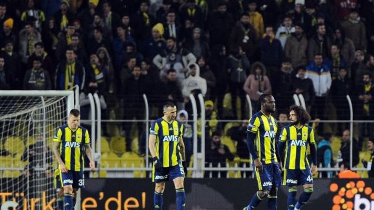 Fenerbahçe, ilk kez bir derbiye küme düşme hattında çıkacak