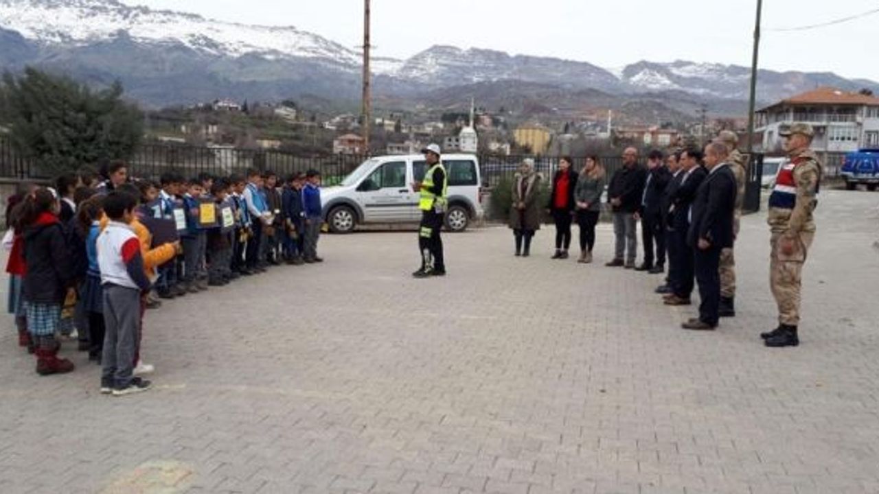 Gerger ilçesinde ‘Öncelik Hayatın Öncelik Yayanın’ projesi tanıtıldı