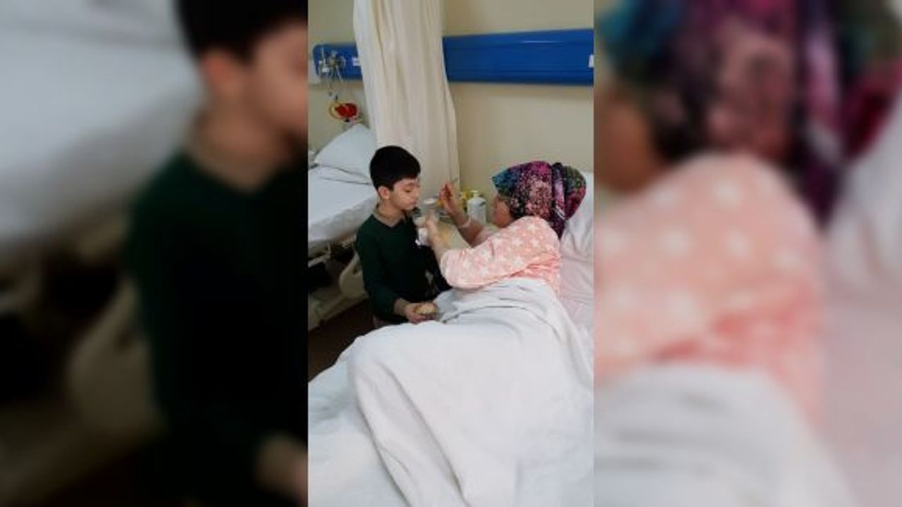 (Özel) Göçük altından kurtulan anne hasta yatağında da evlatlarına bakıyor