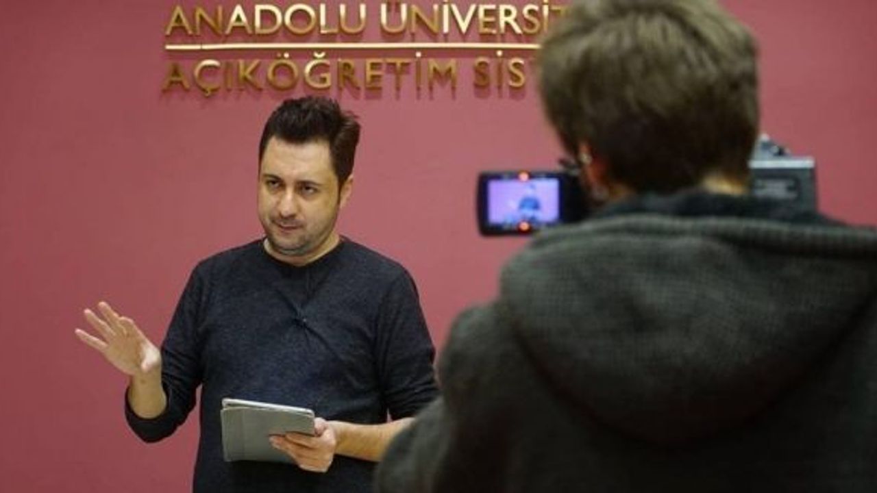 Trakya Üniversitesi Öğretim Görevlisi Dr. Okan Aksu’dan Anadolu Üniversitesinde seminer