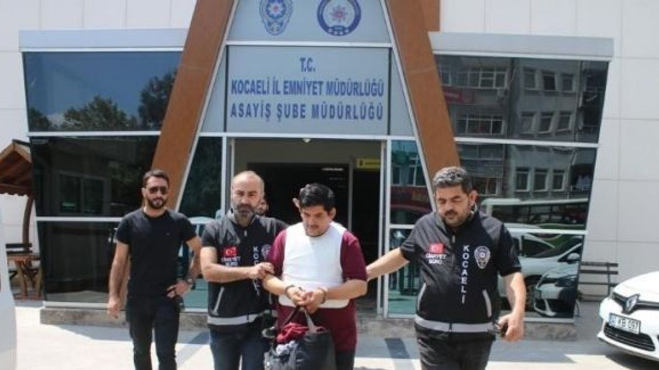 Yeğenini ve eniştesini öldüren şahsa akrabaları mahkemede destek çıktı