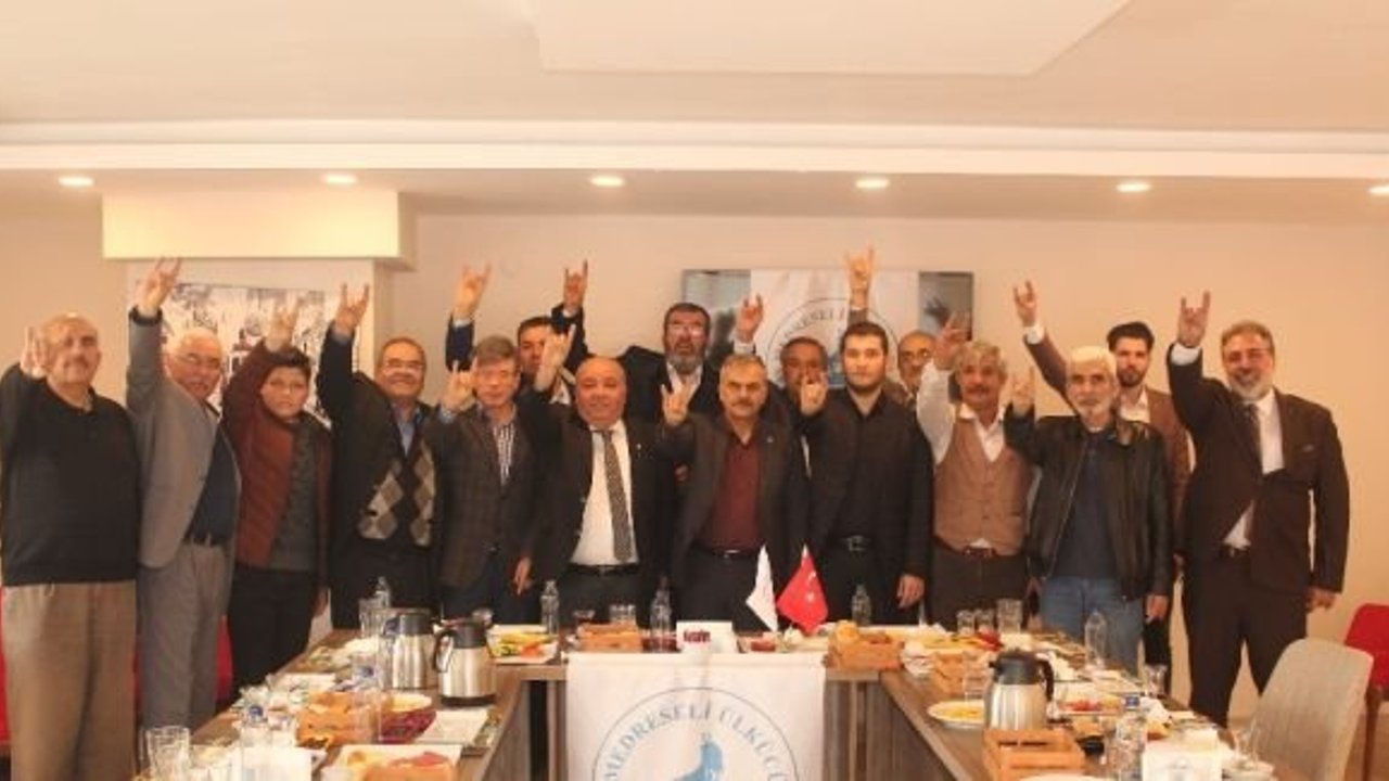 12 Eylül mağduru ülkücüler Taş Medreseliler toplantısında buluştu