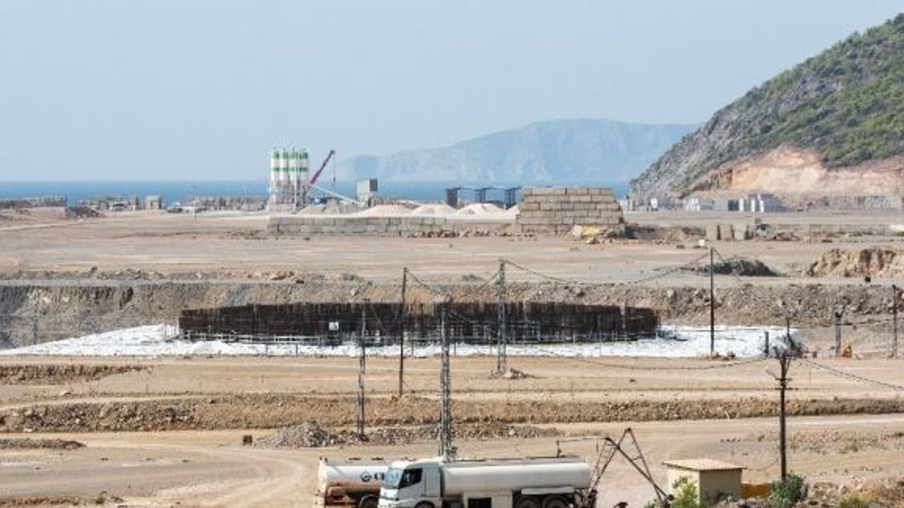 Akkuyu NGS’de 1’inci güç ünitesinin temel plakasının beton dökme çalışmaları tamamlandı
