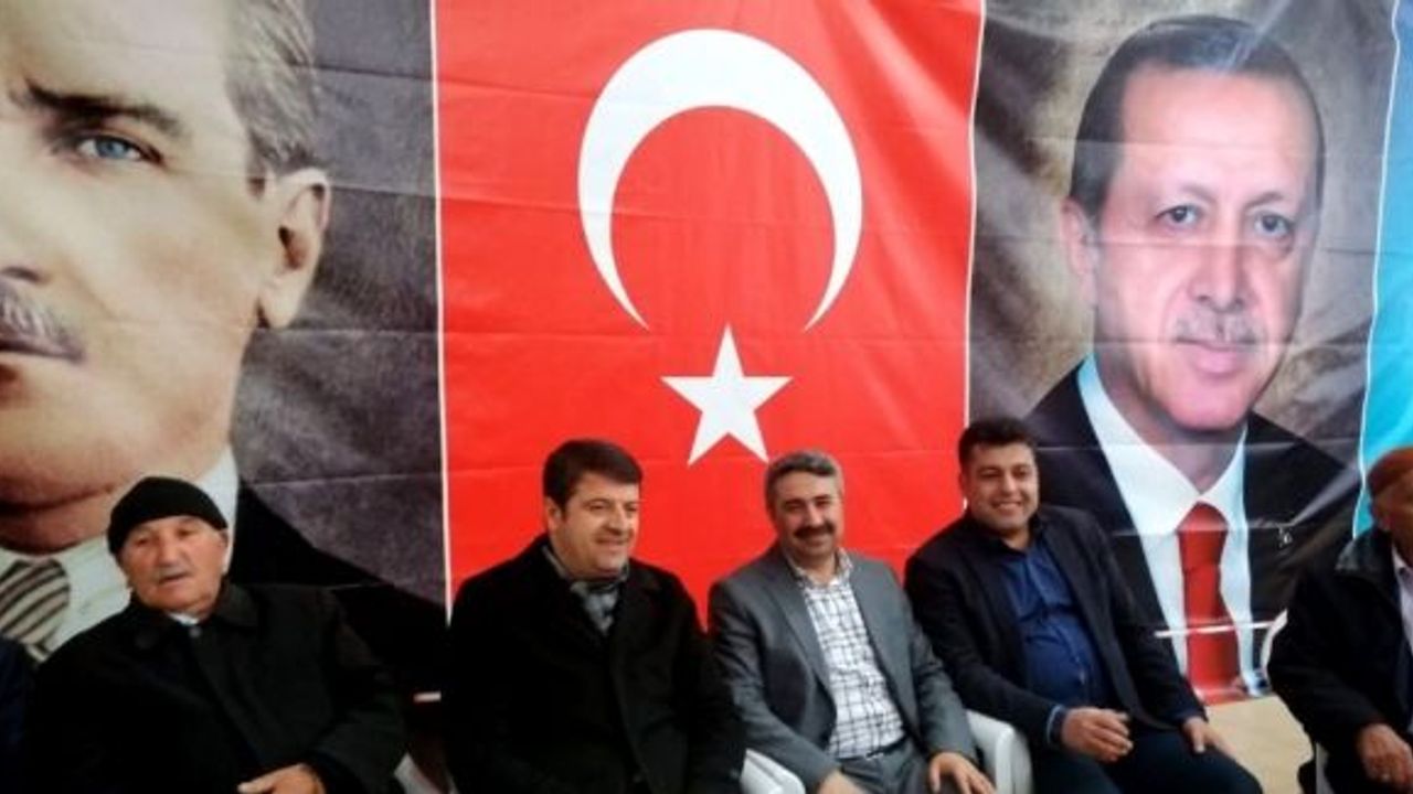 CHP heyeti AK Parti seçim koordinasyon merkezini ziyaret etti