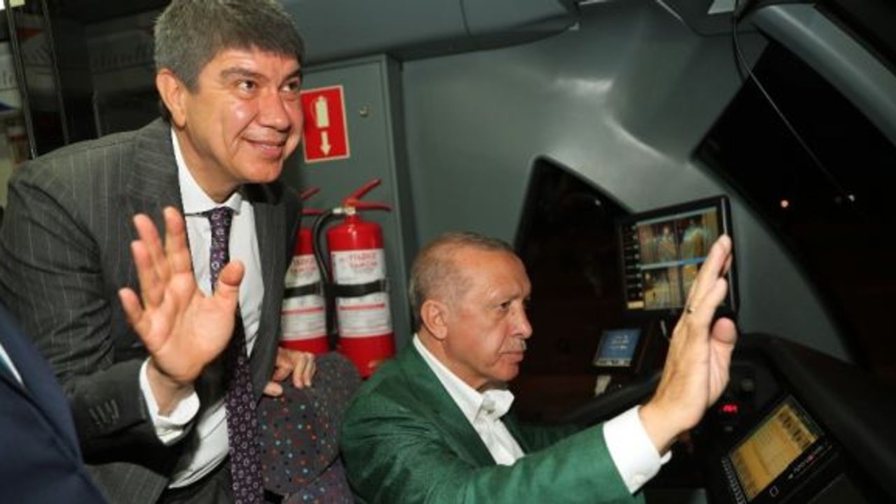 Cumhurbaşkanı Erdoğan 3. etap raylı sistemin test sürüşünü yaptı