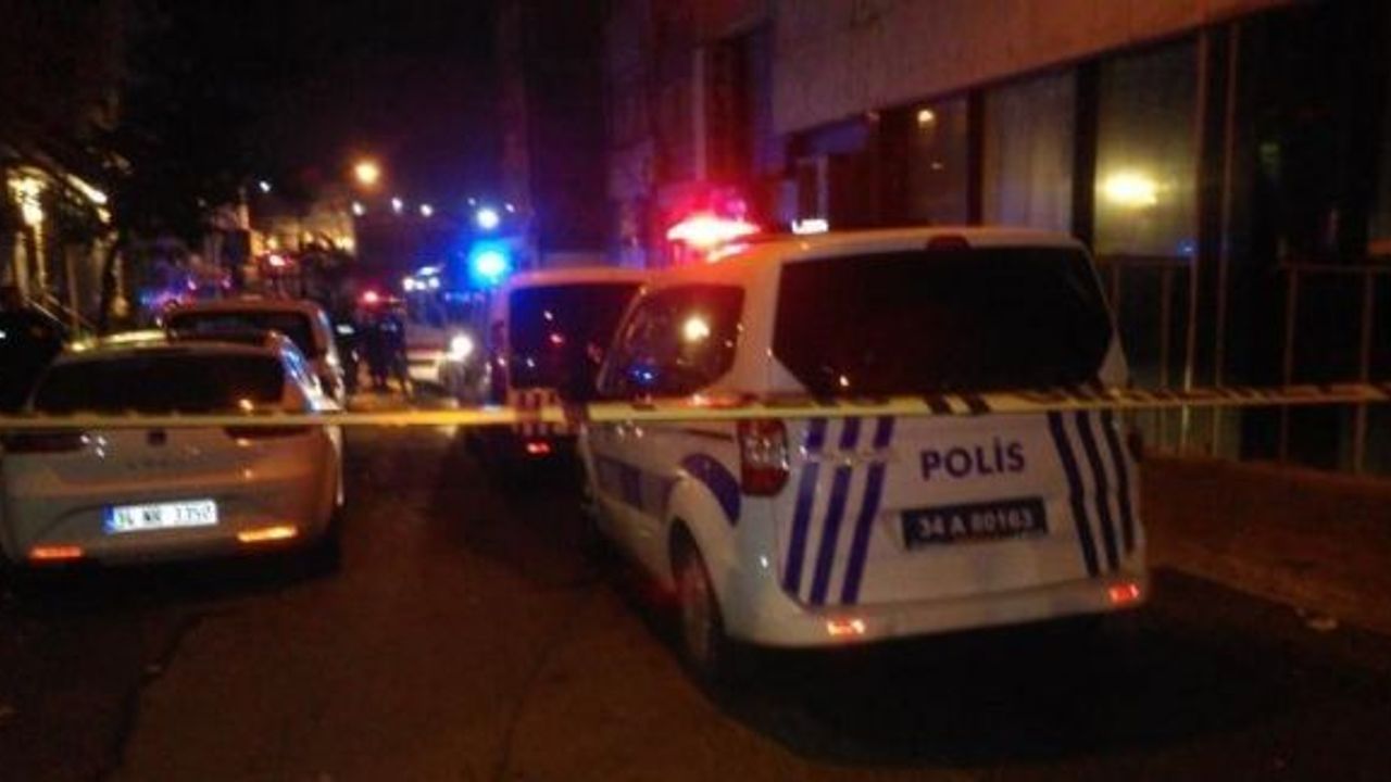 Fatih’te polis tartıştığı kişiyi silahla vurdu iddiası