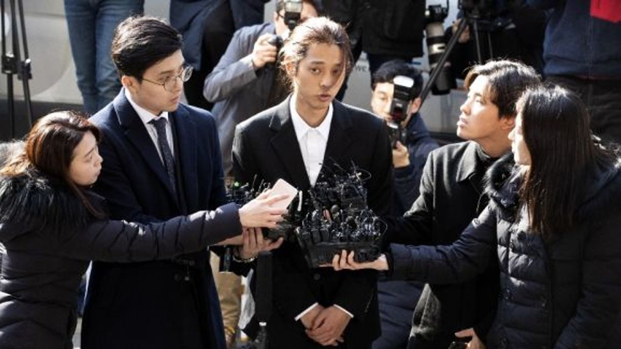 Güney Koreli yıldızlar skandallar üzerine istifa etti