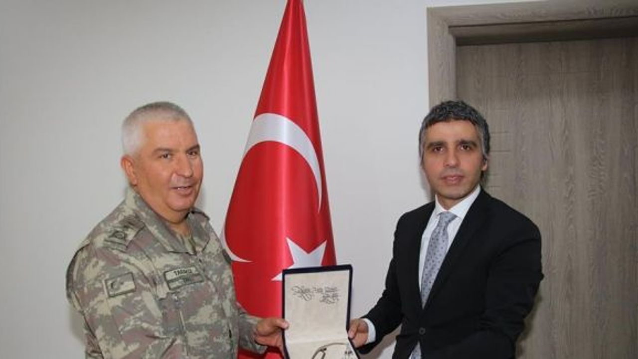 Kolordu Komutanı Tümgeneral Tarakçı Oltu’da