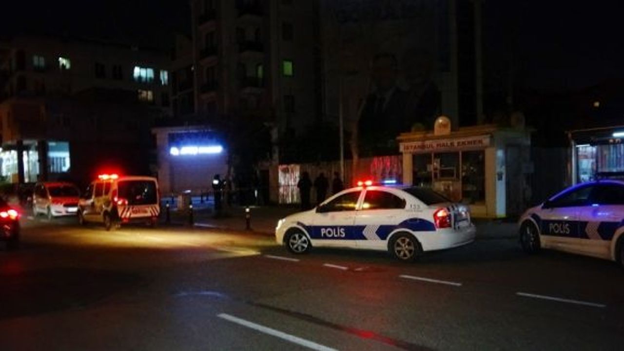 Küle dönen barakadan yaşlı adamın cansız bedeni çıktı