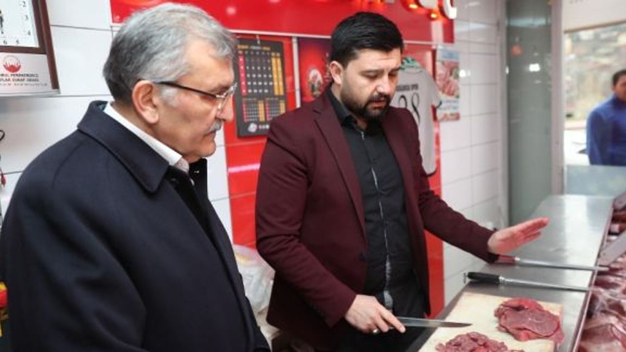 Murat Aydın Soğuksu’da kasap dükkanına girip tezgahın başına geçti