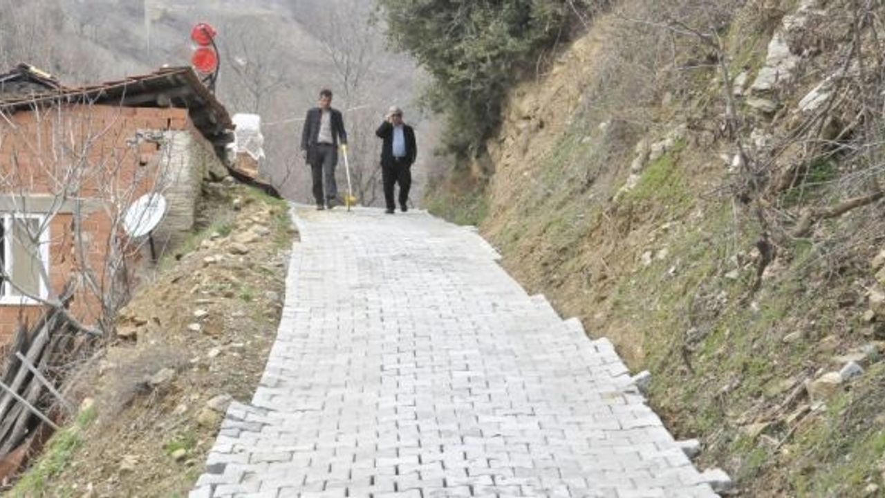 Nazilli Belediyesi, Yaylapınar ve Bağcıllı mahallelerinde yolları yeniledi