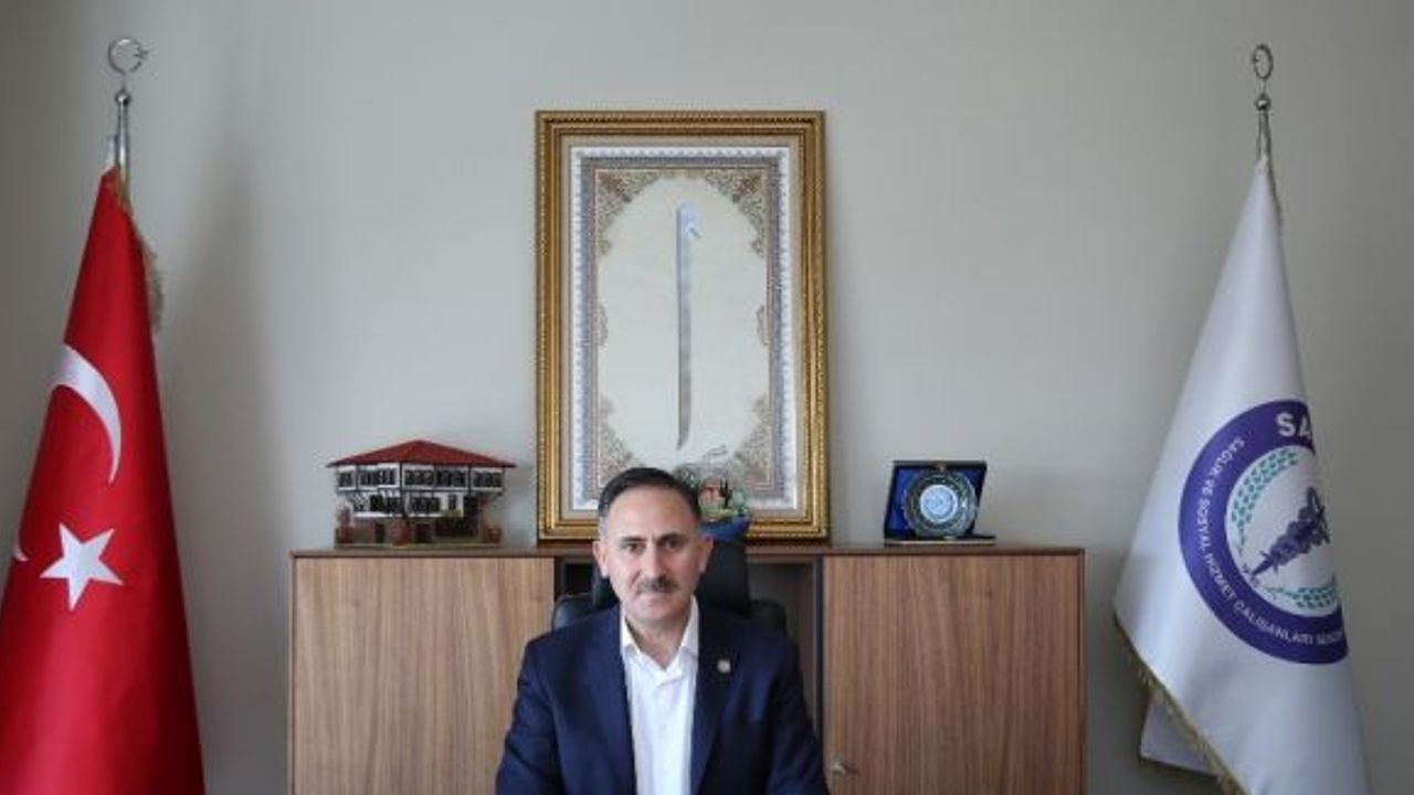 Sağlık-Sen Genel Başkanı Durmuş: "14 Mart sağlık çalışanları açısından gerçek bir bayram havasında geçmeli"