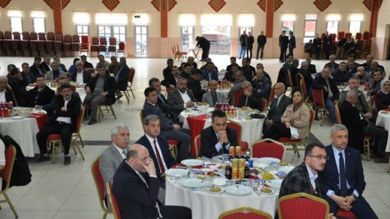 Simav’daki muhtarlar toplantısına Dağ ve Çetinbaş da katıldı