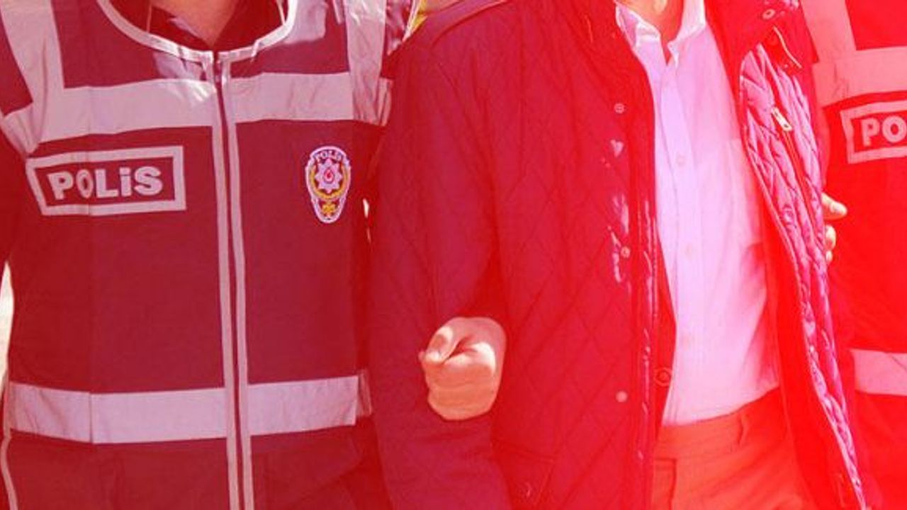 PKK'lı tutuklulara not ileten avukat tutuklandı