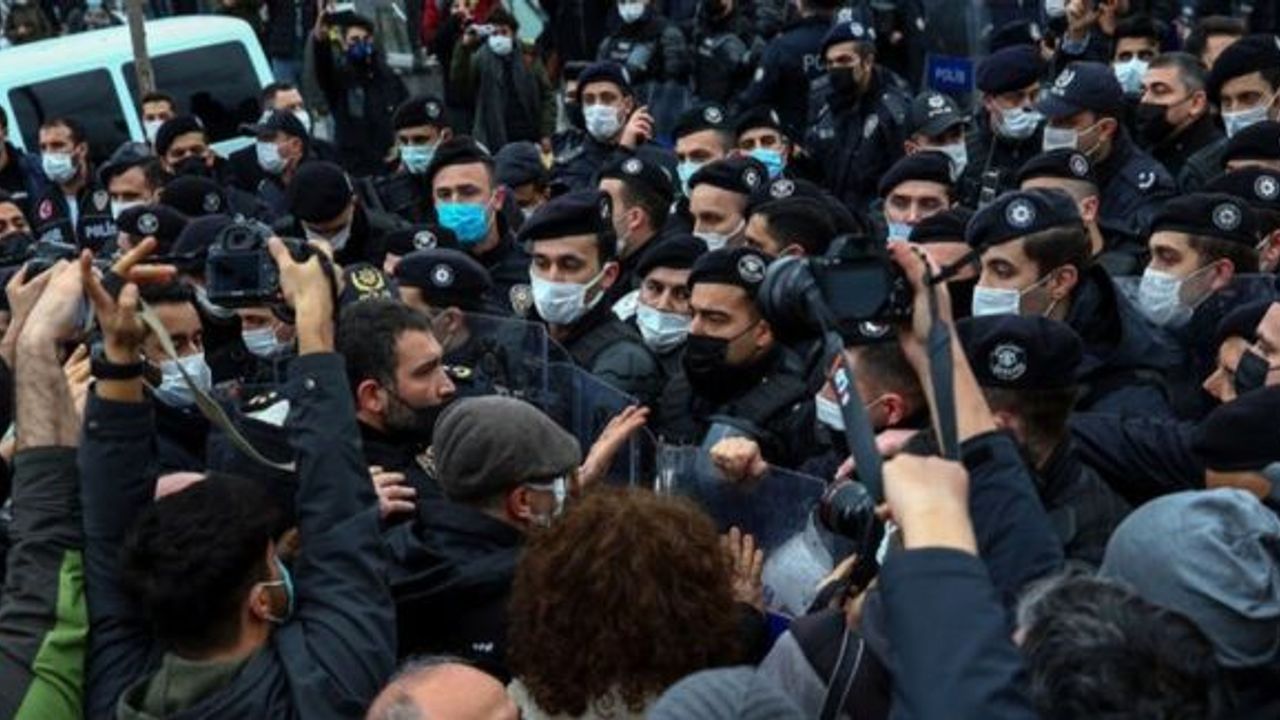 İstanbul Valiliği'nden Boğaziçi gözaltıları açıklaması