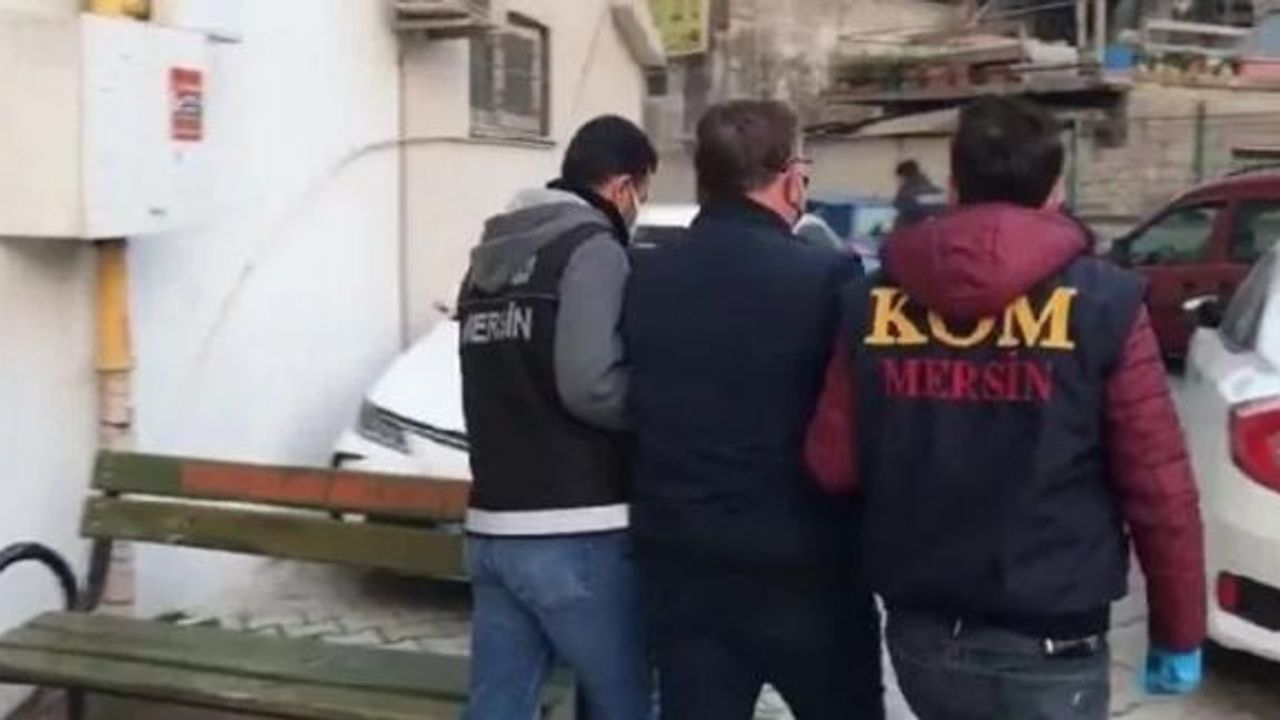 Mersin'de FETÖ operasyonu: Öğretmenlerin de olduğu 12 gözaltı