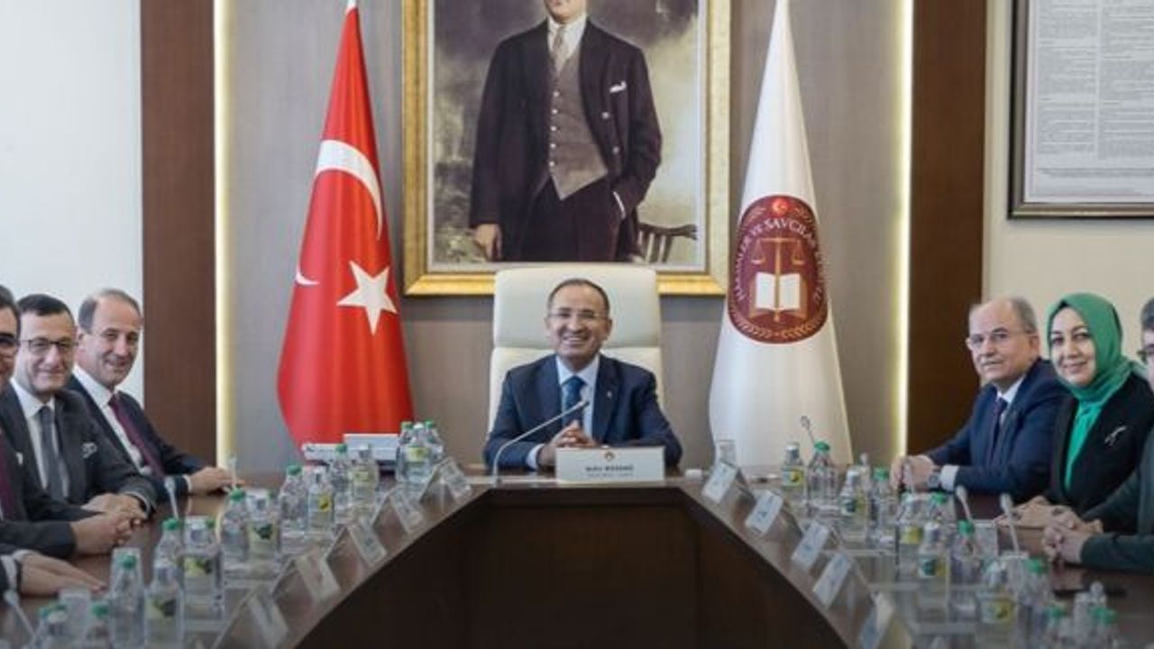 Bakan Bozdağ, HSK Genel Kuruluna başkanlık etti
