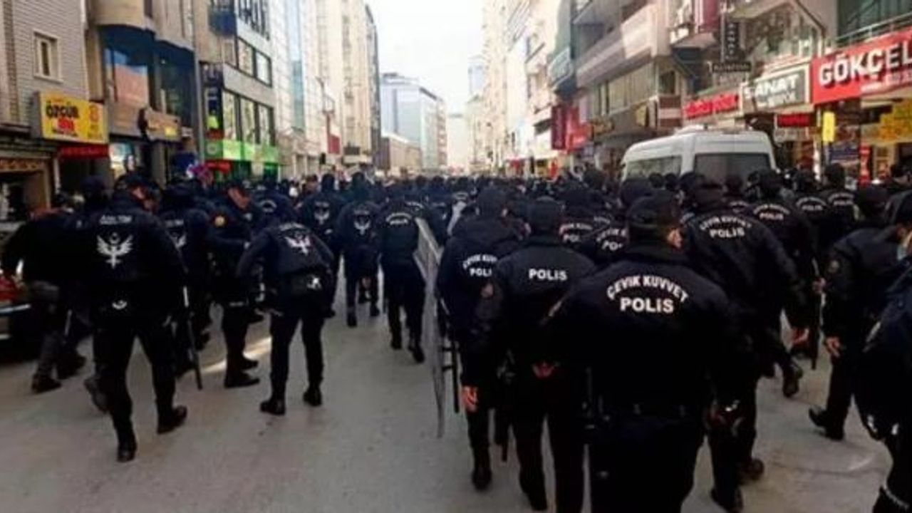 Adana'da basın açıklaması, toplantı ve yürüyüş yapmak yasaklandı