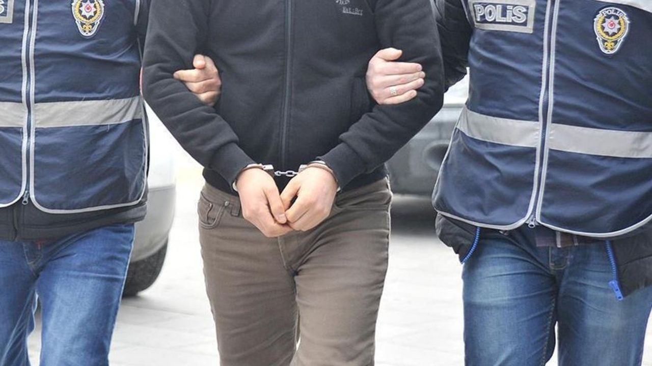 İzmir merkezli 10 ilde eş zamanlı FETÖ operasyonu: 25 gözaltı kararı